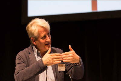 Dr. de Pellegrin bei seinem Vortrag auf dem Jahreskongress